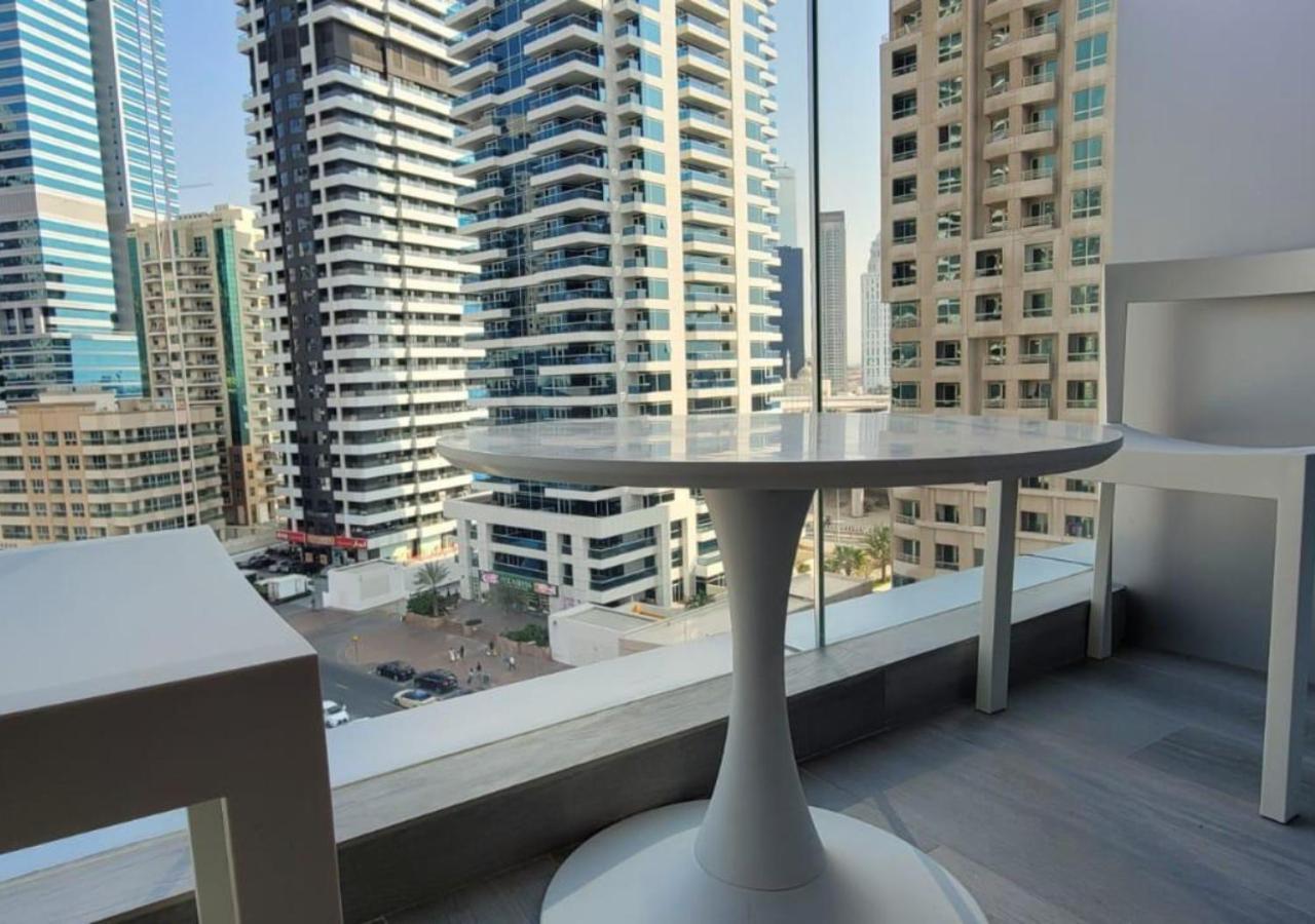 Dubai Marina Walk Gem Modern Apartments With Pool & Gym Access, Steps To Beach & Metro Managed By Sunnyhomes Exterior photo