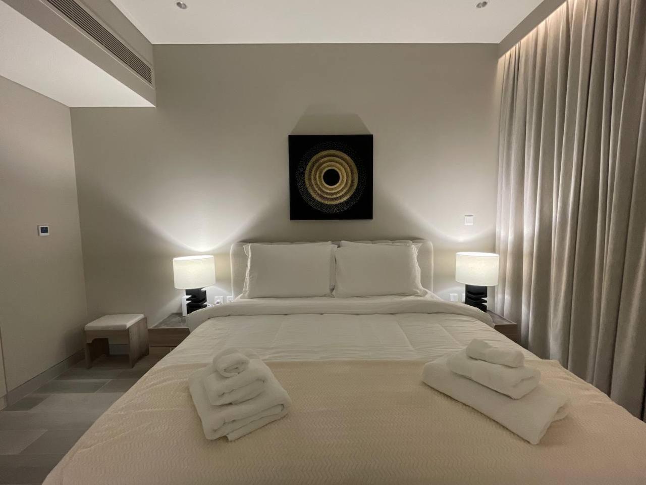Dubai Marina Walk Gem Modern Apartments With Pool & Gym Access, Steps To Beach & Metro Managed By Sunnyhomes Exterior photo