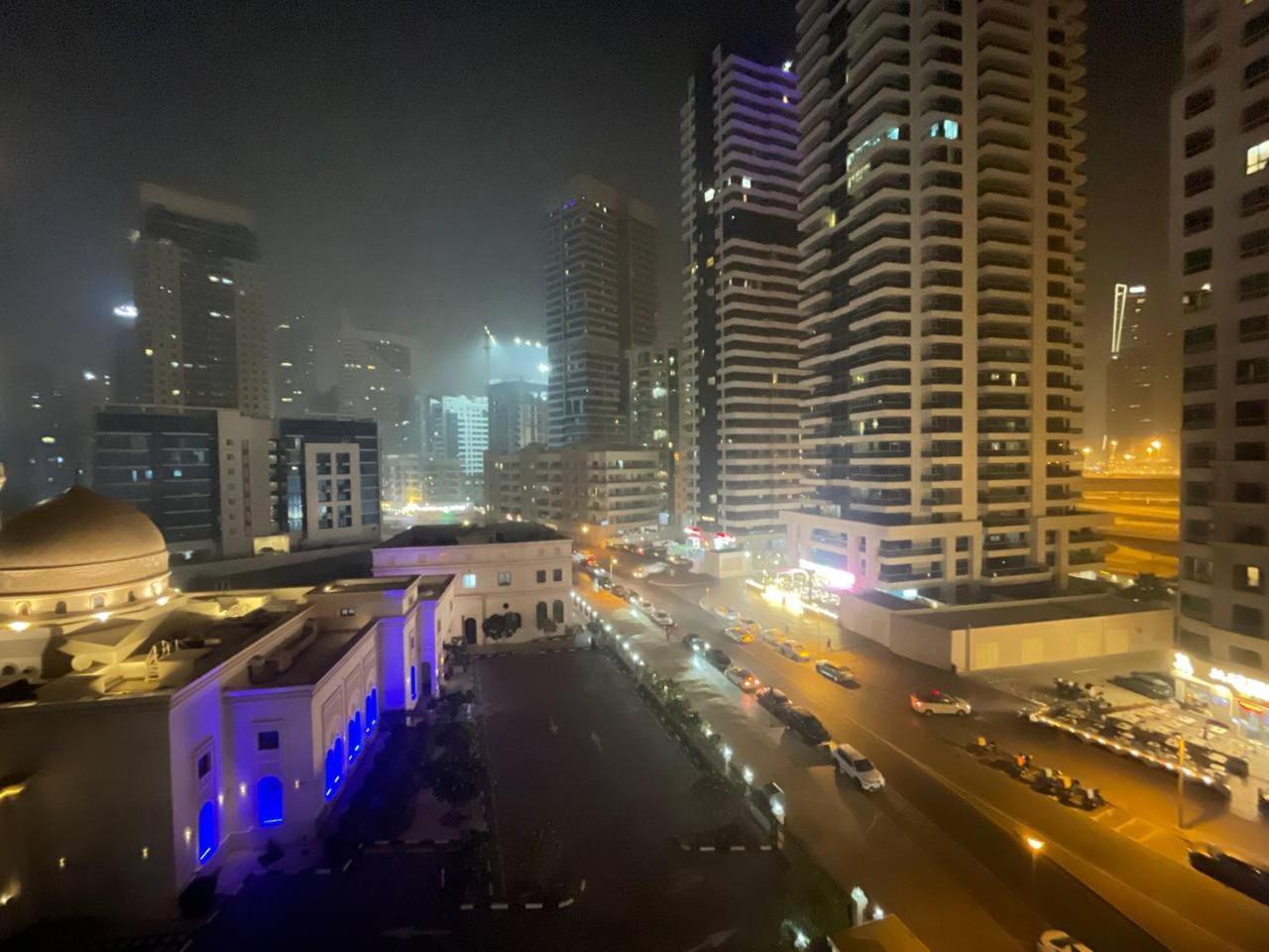Dubai Marina Walk Gem Modern Apartments With Pool & Gym Access, Steps To Beach & Metro Managed By Sunnyhomes Exterior photo