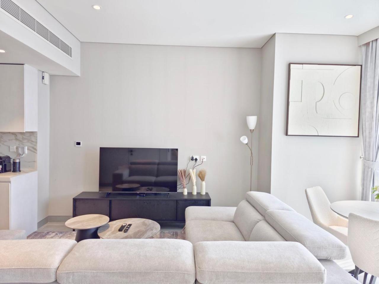 Dubai Marina Walk Gem Modern Apartments With Pool & Gym Access, Steps To Beach & Metro Managed By Sunnyhomes Exterior photo