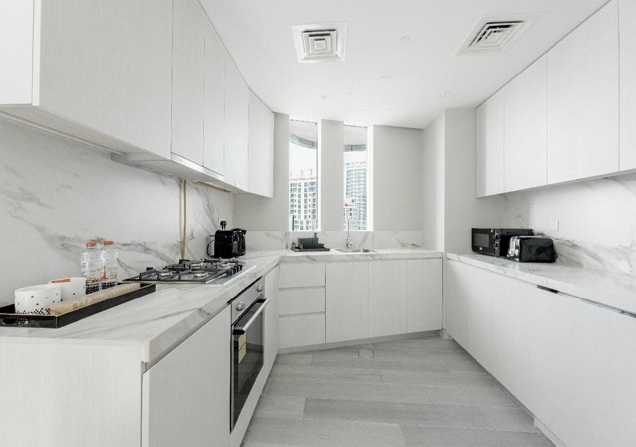 Dubai Marina Walk Gem Modern Apartments With Pool & Gym Access, Steps To Beach & Metro Managed By Sunnyhomes Exterior photo